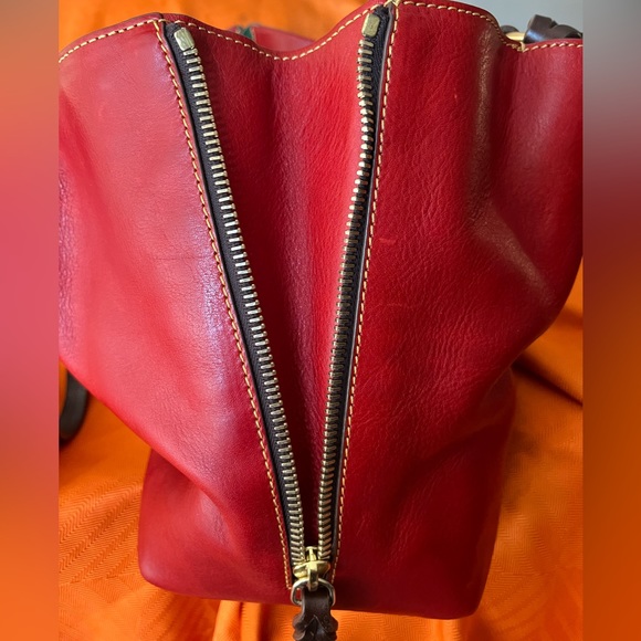 Dooney & Bourke EUC  Florentine Leather Large Zip Barlow - Picture 7 of 15